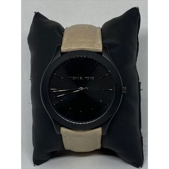 Michael Kors Slim Runway MK8510 Men's Beige Leather Analog Dial Watch JK309 - Picture 3 of 12